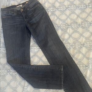 Classic Dark Blue Women's Jeans Levi’s size 2